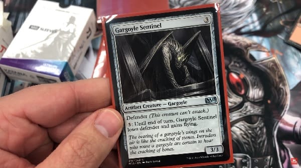 Sleeves Ultimate Guard Katana, référence pour le shuffle en tournoi